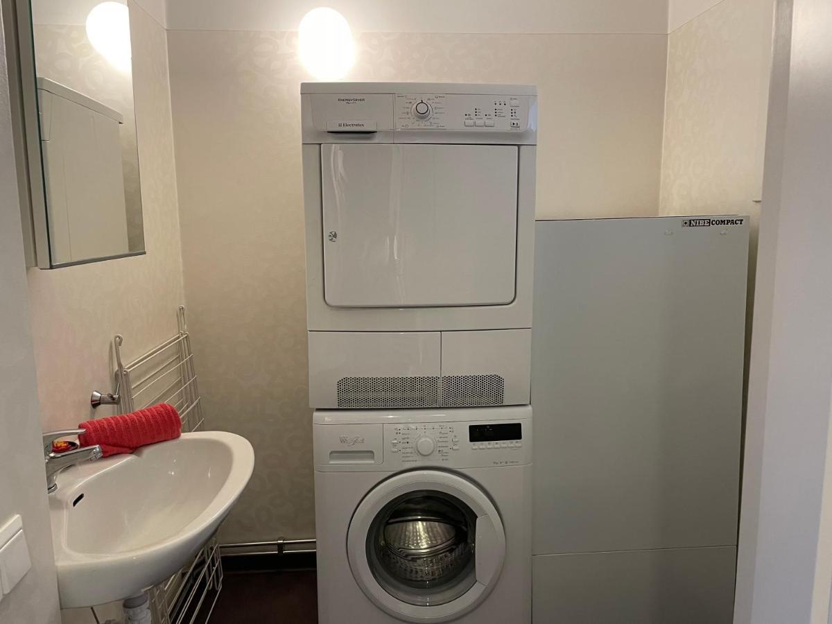 Apartment Uddevalla Bohuslaen Bubbelbad Bagian luar foto