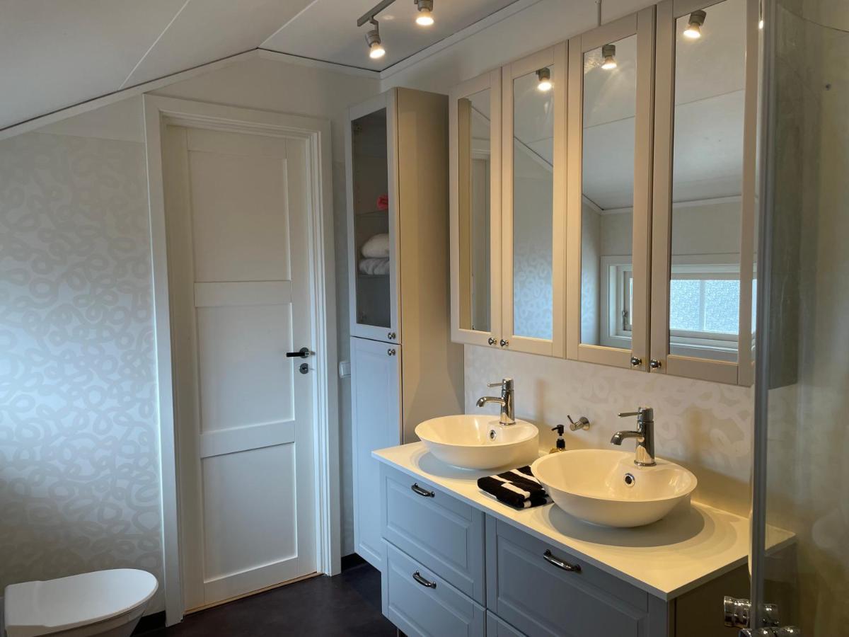Apartment Uddevalla Bohuslaen Bubbelbad Bagian luar foto