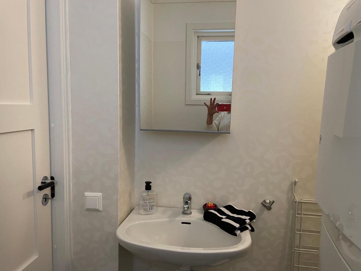 Apartment Uddevalla Bohuslaen Bubbelbad Bagian luar foto