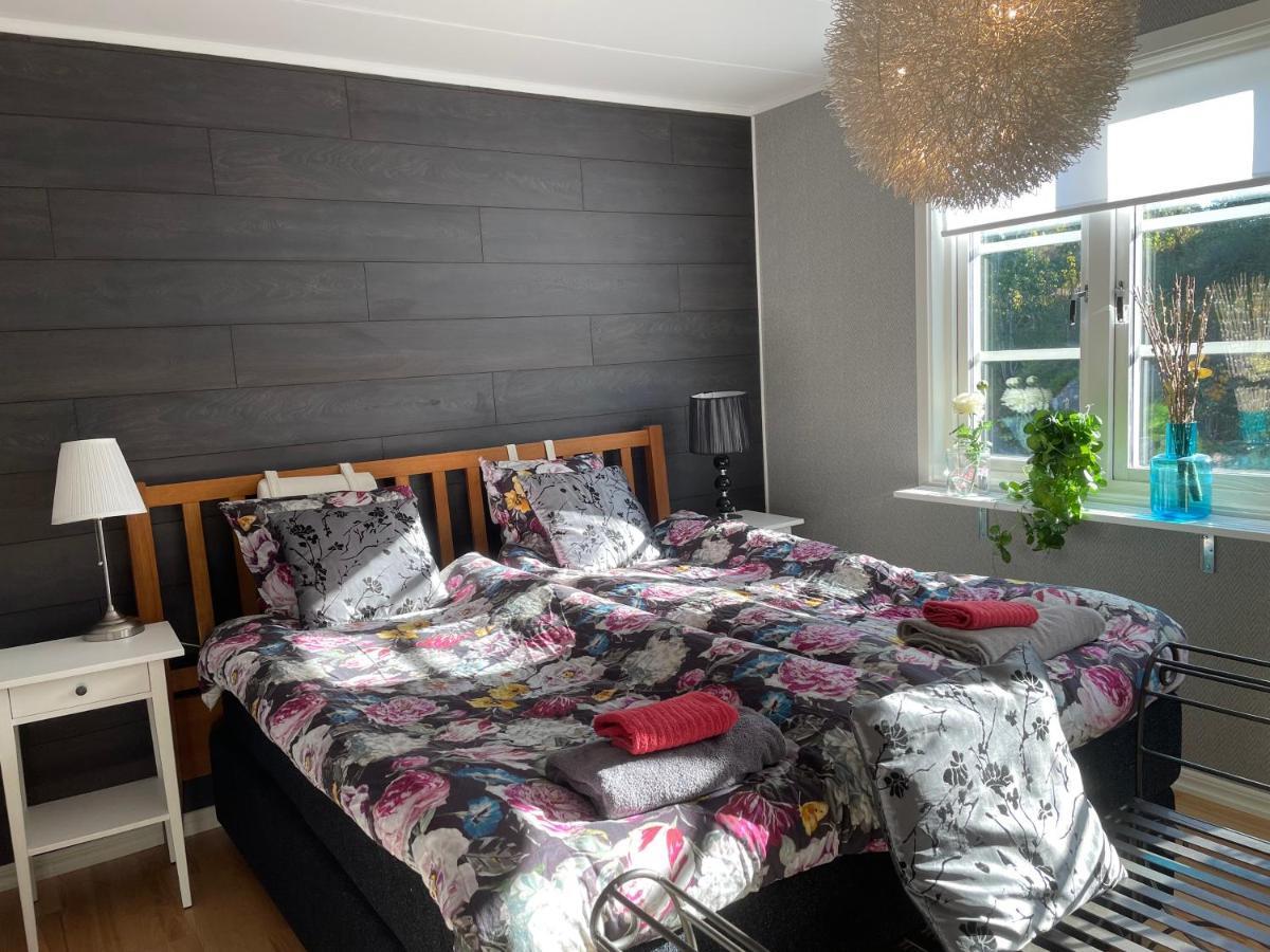 Apartment Uddevalla Bohuslaen Bubbelbad Bagian luar foto
