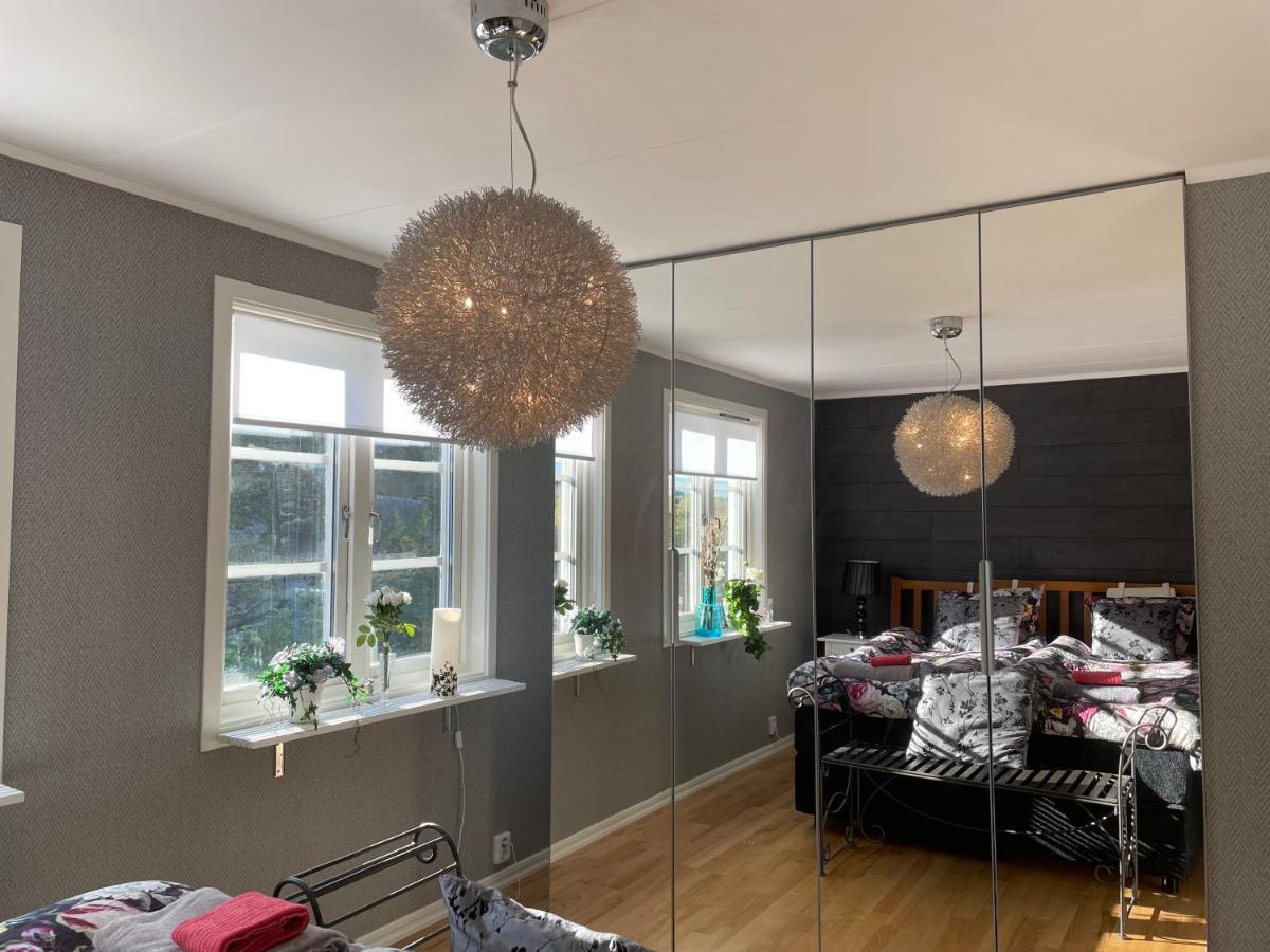 Apartment Uddevalla Bohuslaen Bubbelbad Bagian luar foto