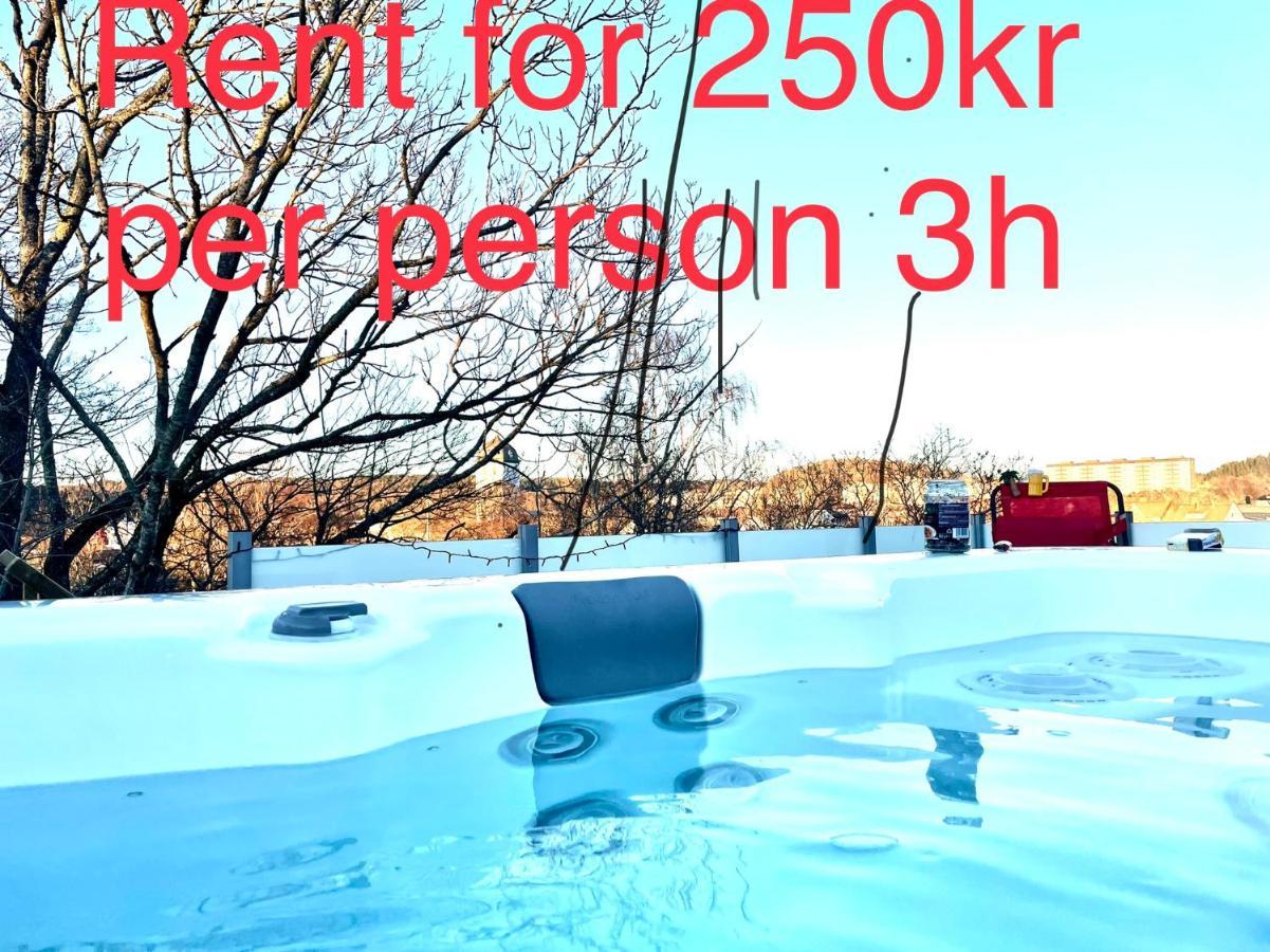 Apartment Uddevalla Bohuslaen Bubbelbad Bagian luar foto